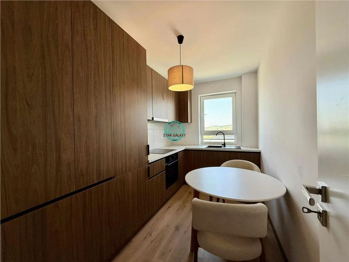 Inchiriez apartament cu 2 camere in Complexul Maurer, parcare inclusa - foto 3