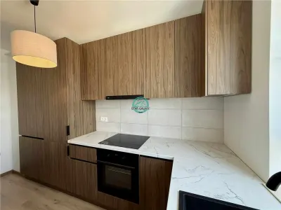 Inchiriez apartament cu 2 camere in Complexul Maurer, parcare inclusa - foto 5