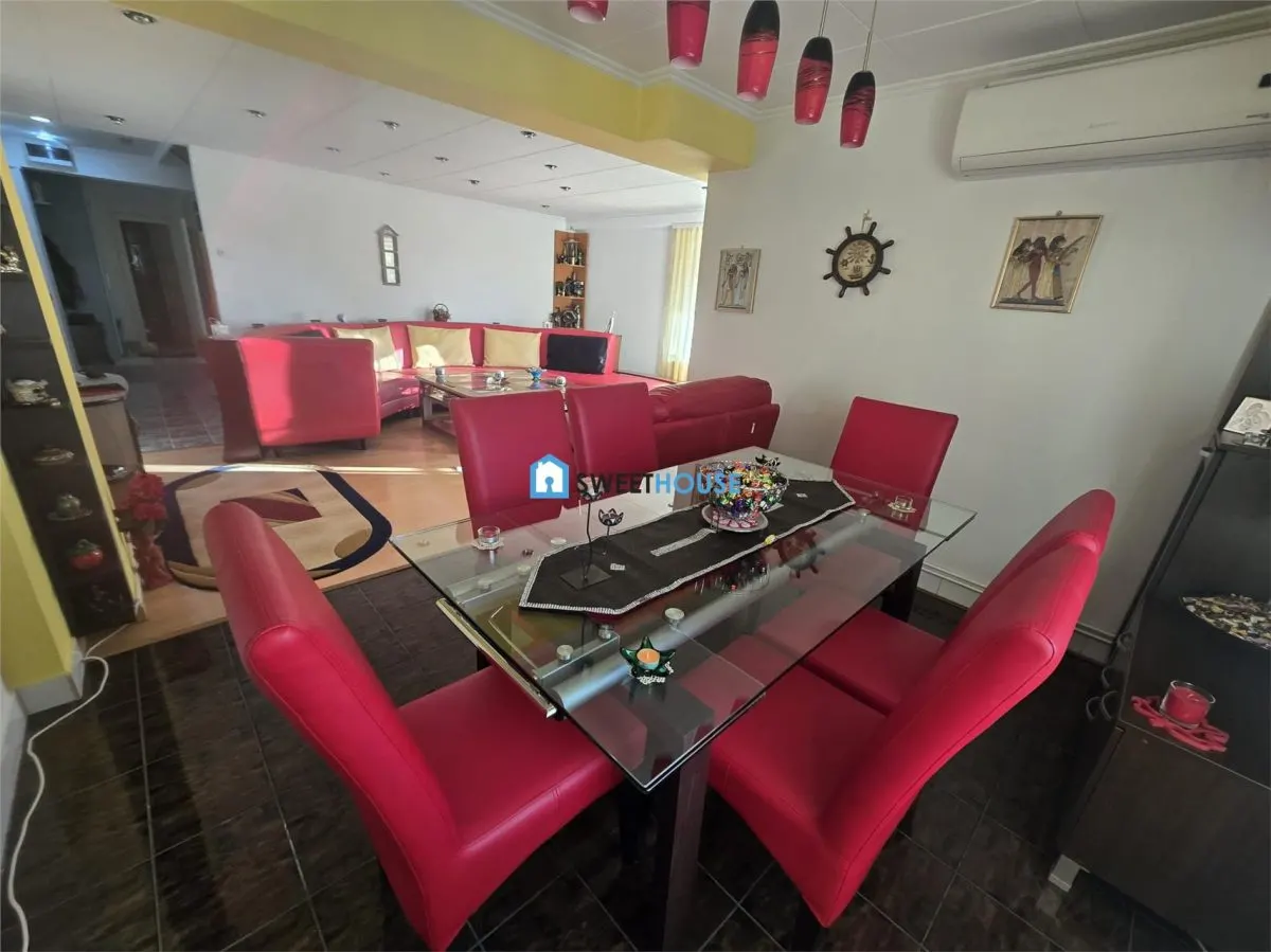 Apartament cu patru camere zona centrala - foto 21