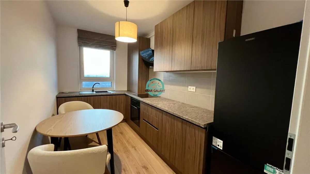 Inchiriez apartament cu 2 camere in Complexul Maurer cu loc de parcare - foto 2
