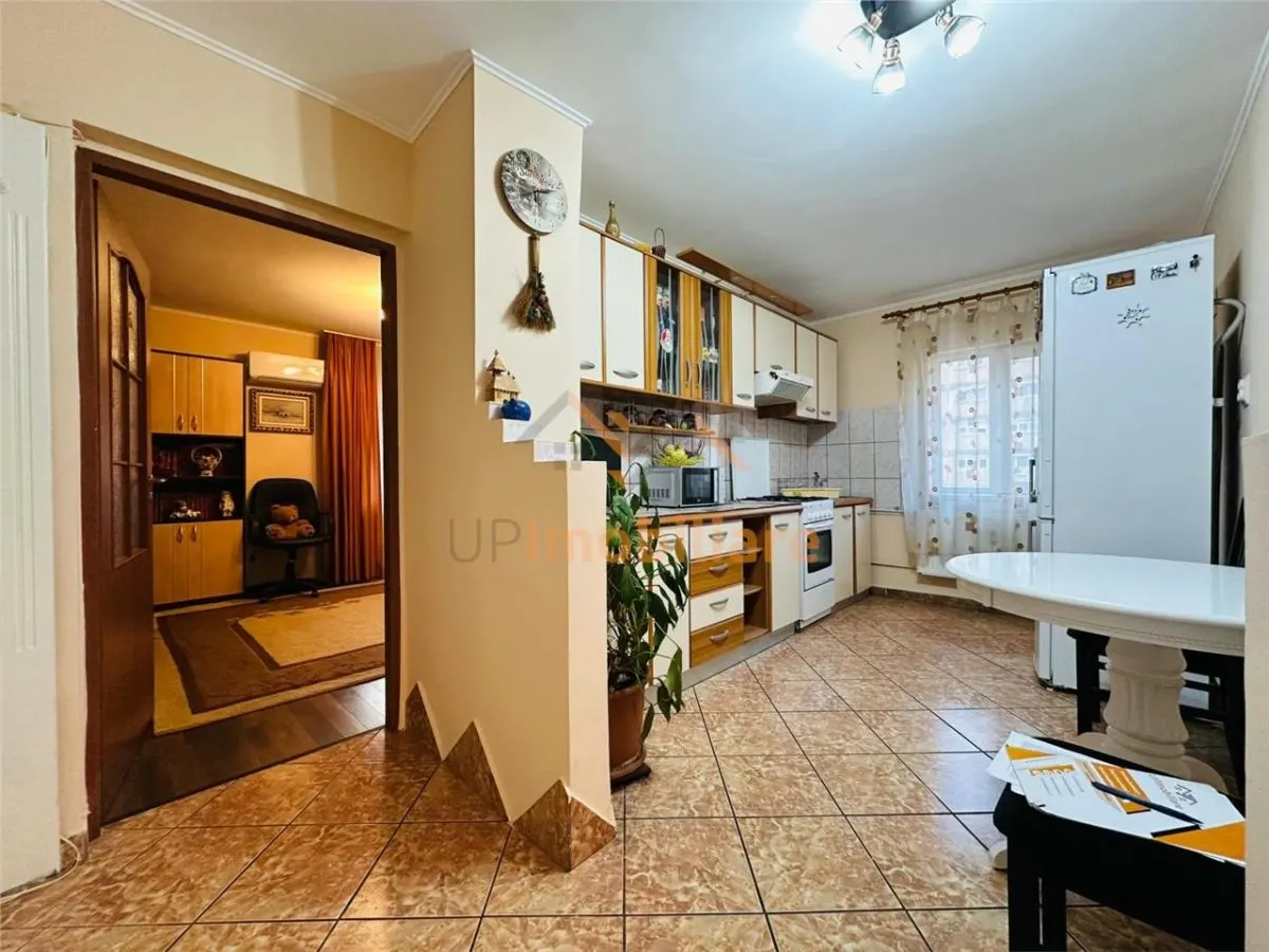 APARTAMENT 2 CAMERE, TIP PC, ZONA PIATA ROGERIUS - foto 3