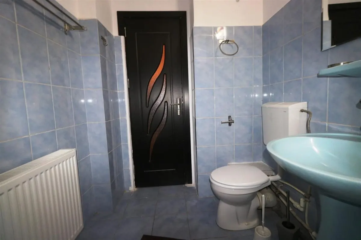 Apartament 2 camere Nicolina prima statie din Podu Ros - foto 11