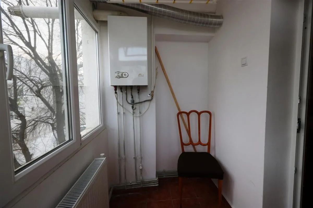 Apartament 2 camere Nicolina prima statie din Podu Ros - foto 16