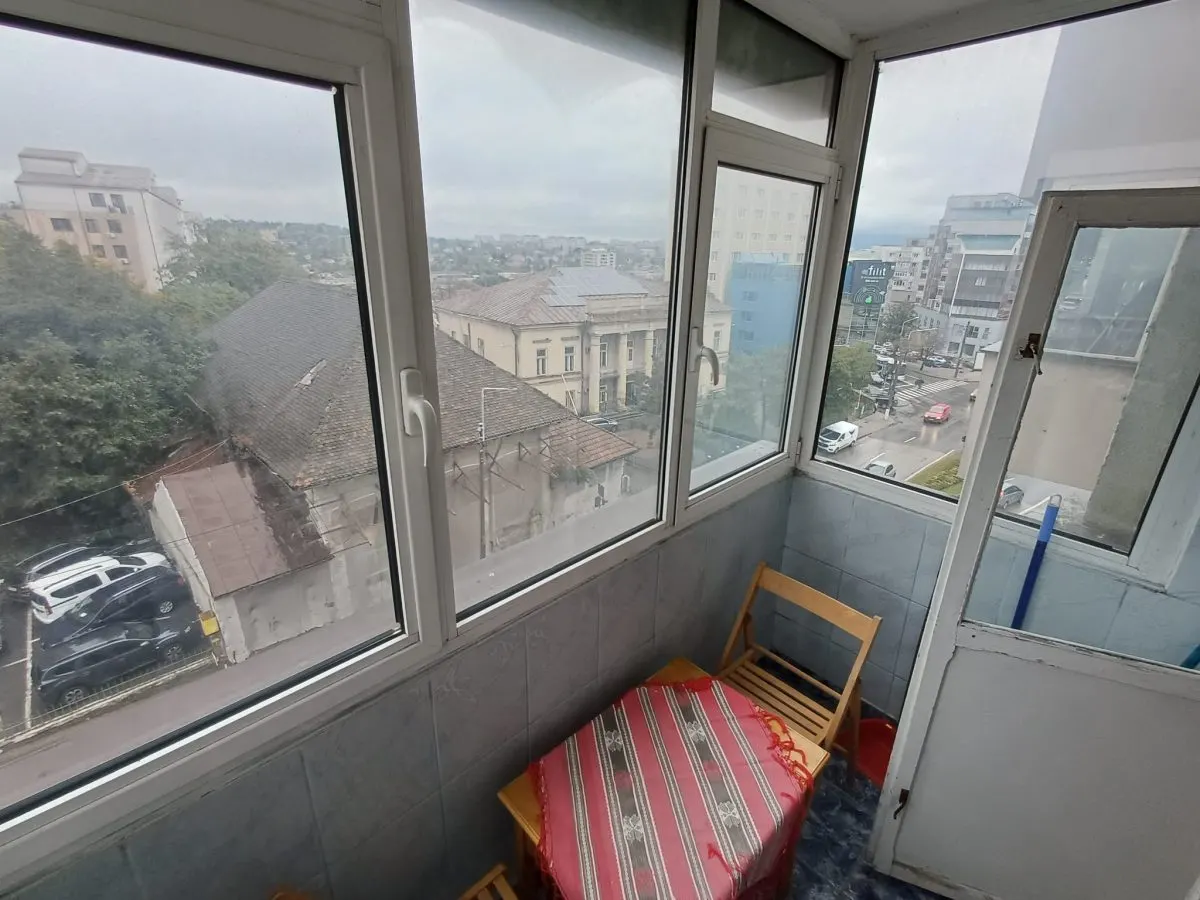 Apartament 3 Camere Decomandat - Blv Independenţei- 550 euro - foto 19