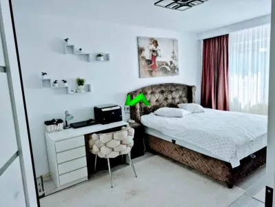 Apartament de vanzare 2 camere Vasile Aaron - foto 2