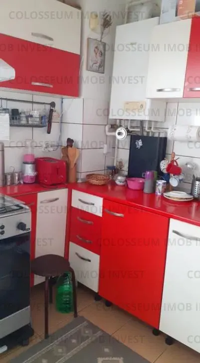 Garsoniera nedecomanata - zona Tractorul - foto 4