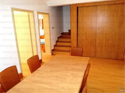Vila 6 camere de inchiriat Exterior Est - Ploiesti