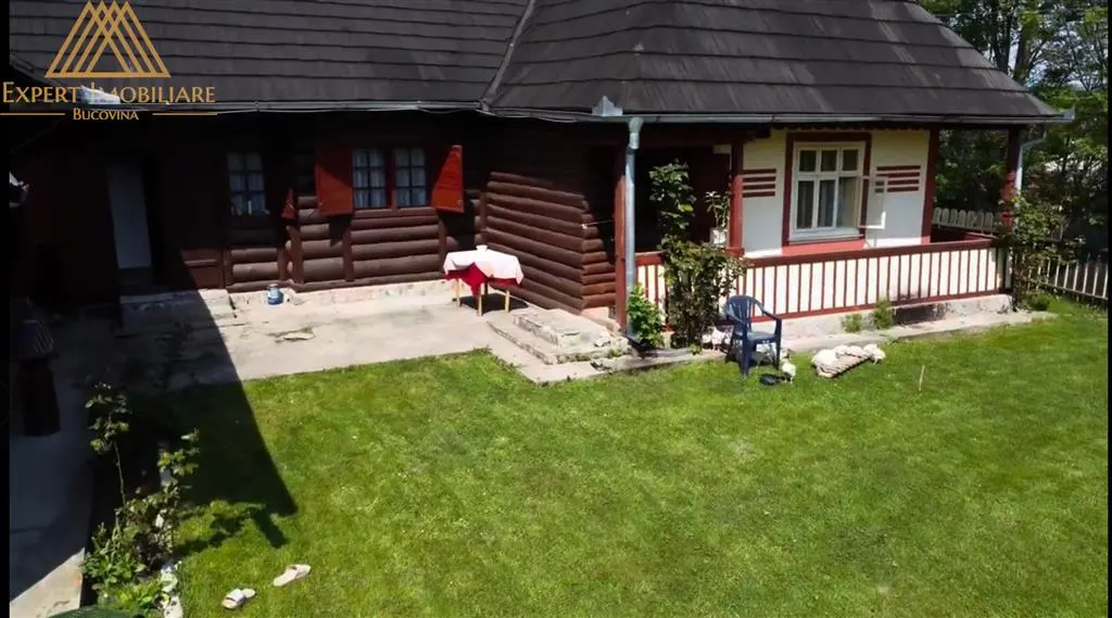 Casa  din Bucovina teren 7000mp pretabil pensiune - foto 1