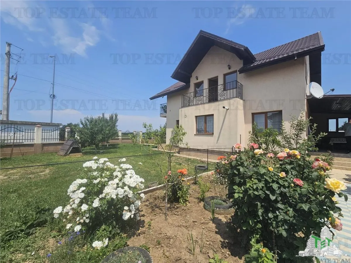 Vila 5 camere regie proprie cu gradina/garaj in Bacu (Joita) - foto 1