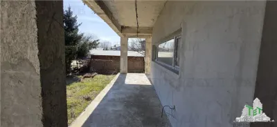 Domnesti - Oportunitate investitie/ Teren 1.643 mp + casa la gri 476mp/  pozitie excelenta - foto 4