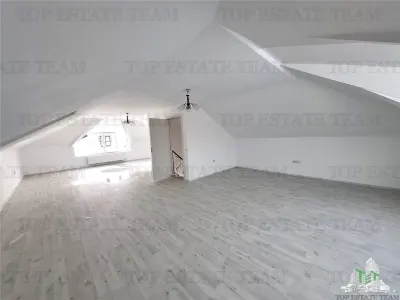 Oportunitate/ Vila spatioasa Familie/Complex  Crevedia - foto 17