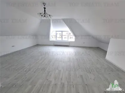 Oportunitate/ Vila spatioasa Familie/Complex  Crevedia - foto 19