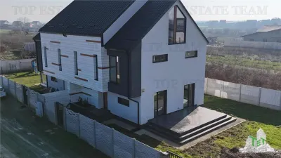 Vila premium cu panouri fotovoltaice la 15 minute de capitala - Ciorogarla