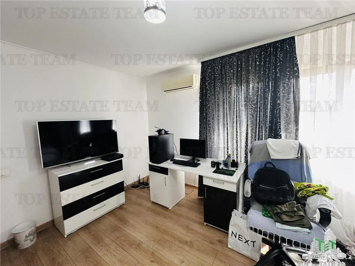 Vila superba 360 mp construiti, 524 mp curte, 6 camere, P+1+M ROSU - foto 19