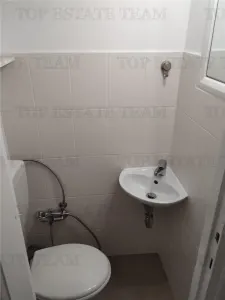 Apartament 3 camere de inchiriat in vila  ,cochet, nou renovat , balcon,  curte interioara . Foisorul de Foc - foto 9