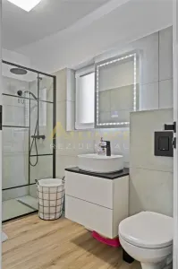 Casa individuala || P+1E+POD ||5 camere - 3 bai  || 444 mp teren || Zona linistita - foto 8