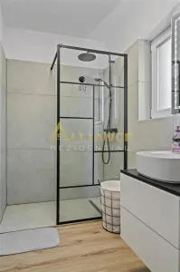 Casa individuala || P+1E+POD ||5 camere - 3 bai  || 444 mp teren || Zona linistita - foto 9