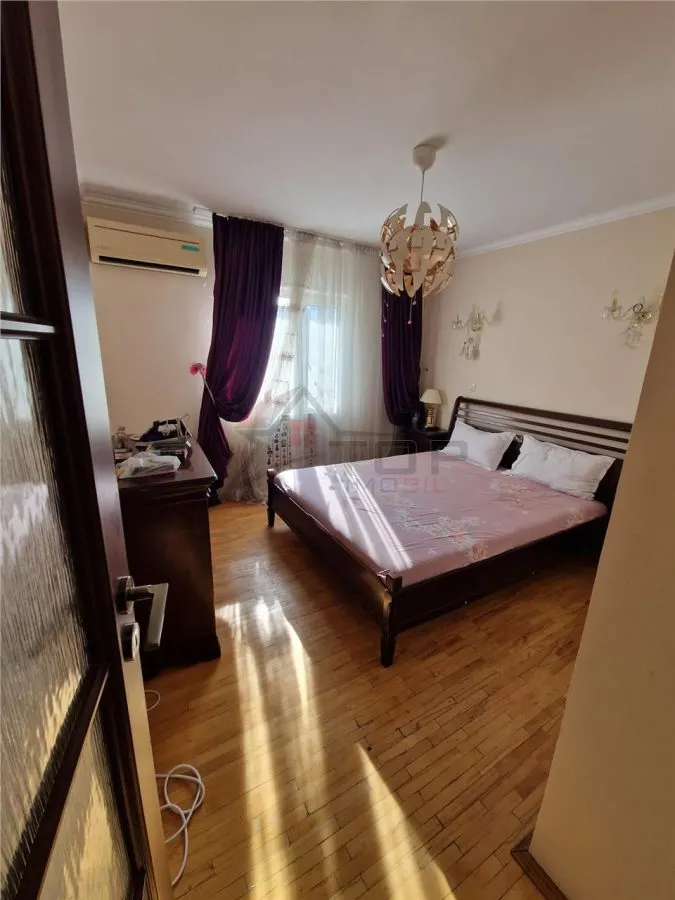 UMF, Inchiriere, 3 camere decomandat, etaj 1, liber ! - foto 5