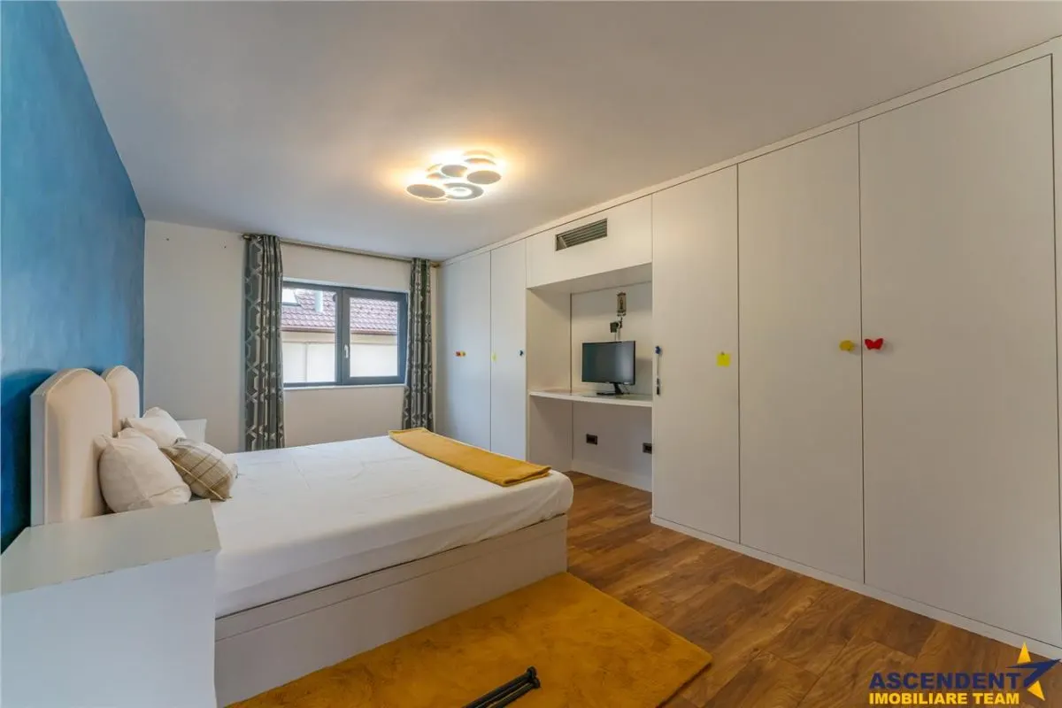Pretabila si clinica/sediu firma:Vila high tech,semineu,jacuzzi,terasa,10 camere, Central, Brasov - foto 17