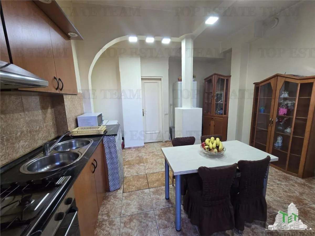 Apartament central 110 mp | Ideal locuita sau birou | 4 camere |  et.2/7 - foto 1