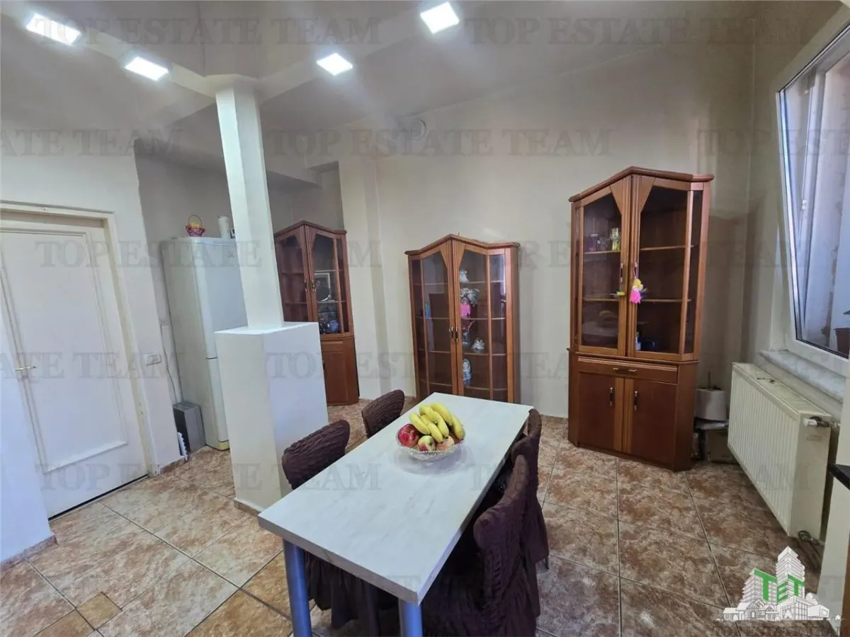 Apartament central 110 mp | Ideal locuita sau birou | 4 camere |  et.2/7 - foto 6