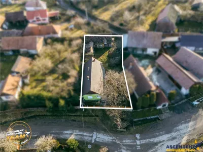 Casa de locuit in Martanus cu 660mp teren roditor,  Covasna - foto 3