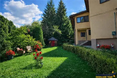 Tur LIVE!Casa cu arhitectura traditionala, curte spatioasa,foisor,Rucar. Bran - Brasov