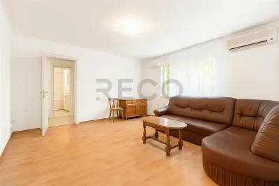 RECO Apartament 3 camere, etajul 2, Strada Piata Bucuresti, Oradea - Oradea