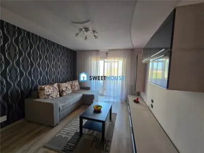 Apartament cu trei camere zona centrala - foto 2