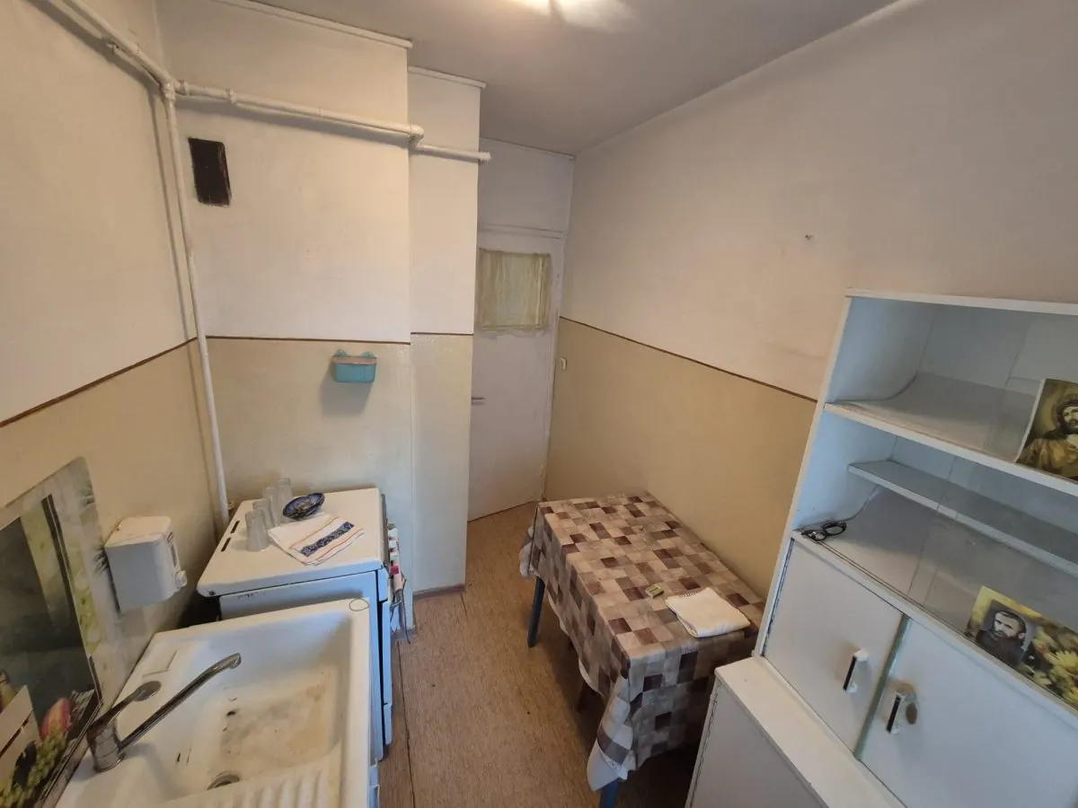 Apartament 2 camere decomandat etaj intermediar Grivitei - foto 4