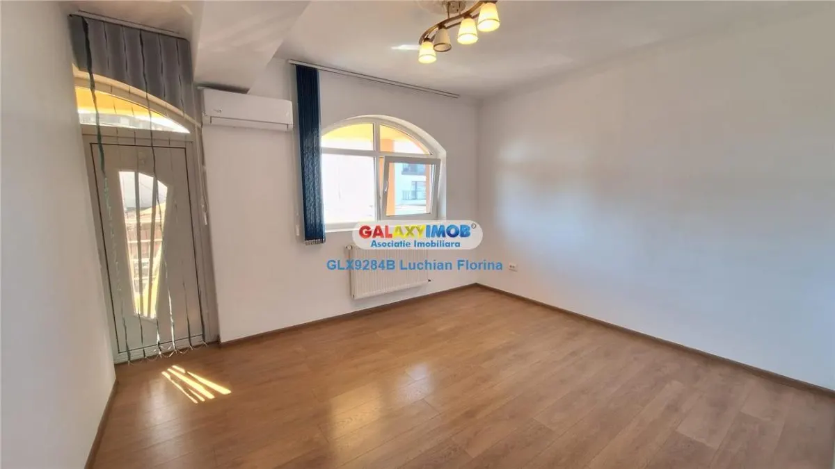 Apartament 3 camere 80 mp | Parcare - Curte  | M. Aparatorii Patriei | - foto 1