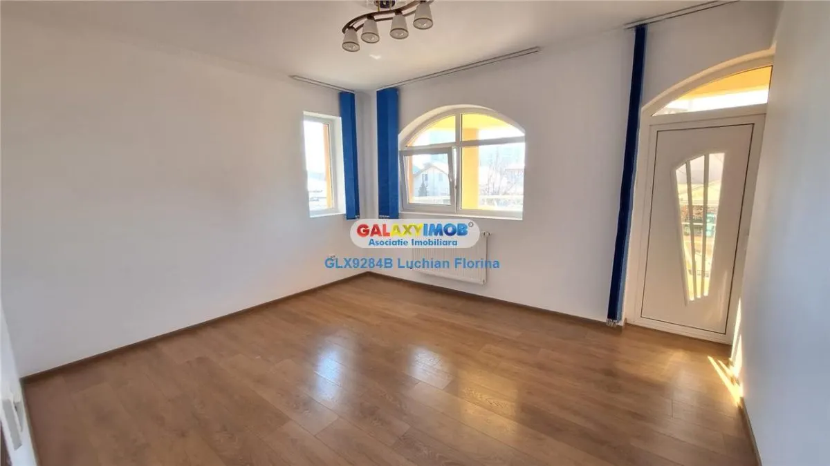Apartament 3 camere 80 mp | Parcare - Curte  | M. Aparatorii Patriei | - foto 2