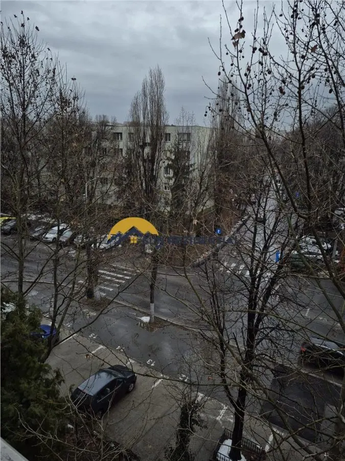 Berceni-Izvorul Rece,apartament 2 camere,bloc reabilitat - foto 1