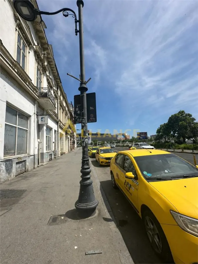 Spatiu Comercial de inchiriat - Centru Vechi - Strada Halelor - foto 1