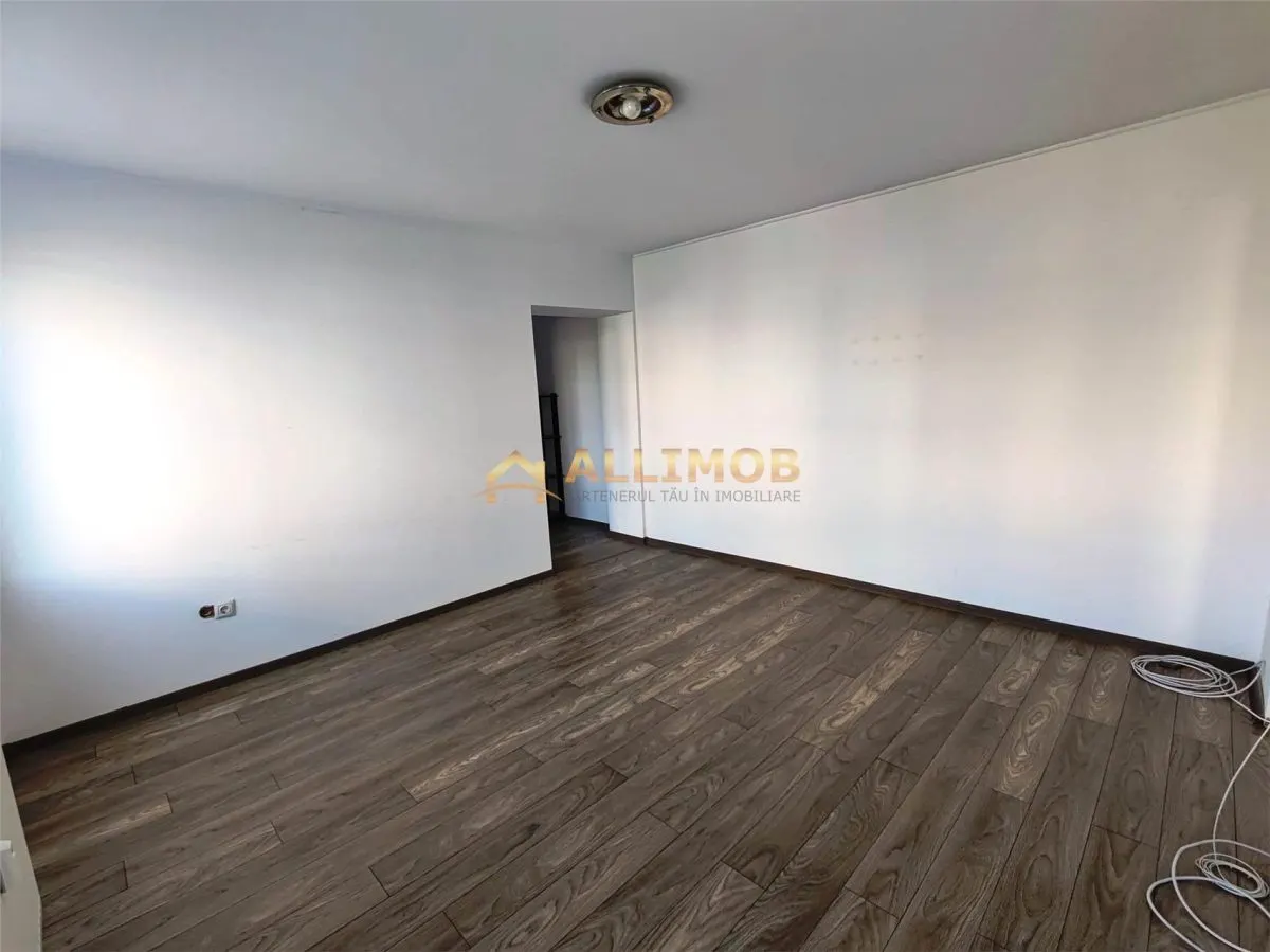 Apartament 2 camere in Ploiesti, zona ultracentrala - foto 3