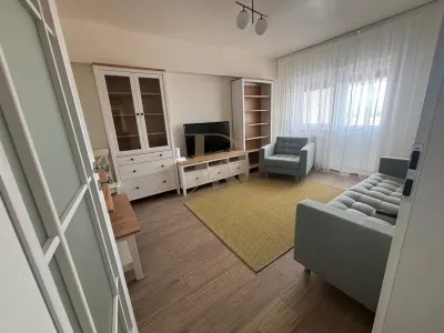 Centru - Casa de Pensii , 3 camere , 74 mp , amenajat complet - Iasi