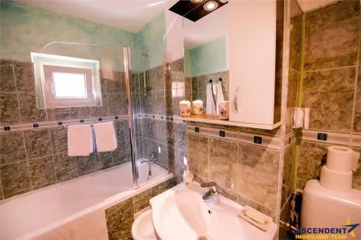 Apartament luminos cu 2 camere decomandate, Rasnov, Brasov. - foto 11