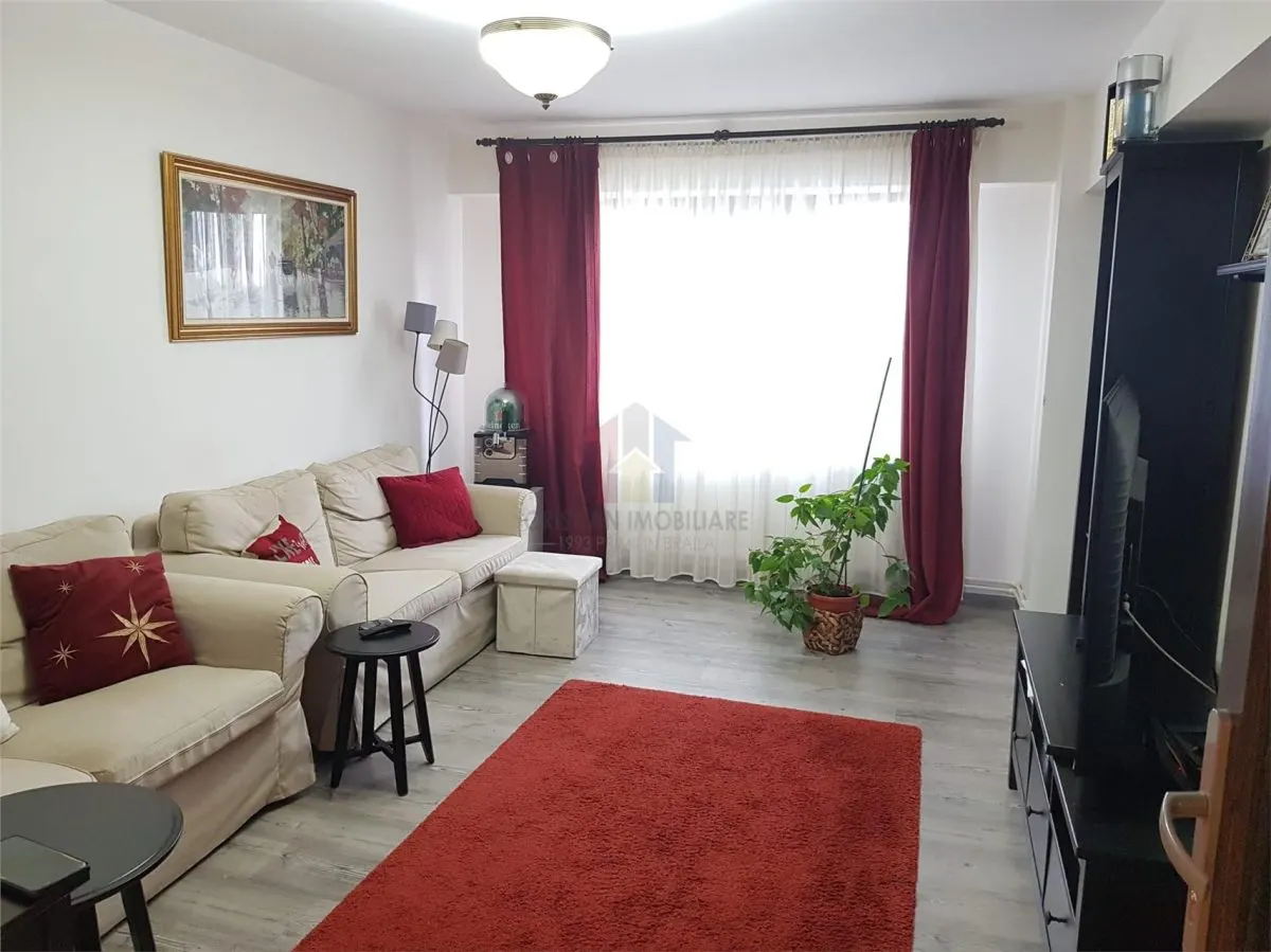 Partial Mobilat - Utilat 3 camere, zona Bariera,etaj 6 - foto 2