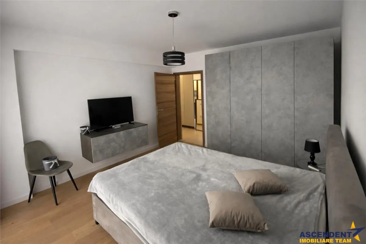 Lux, decomandat, balcon, loc parcare, Cosmopolit, Brasov - foto 7