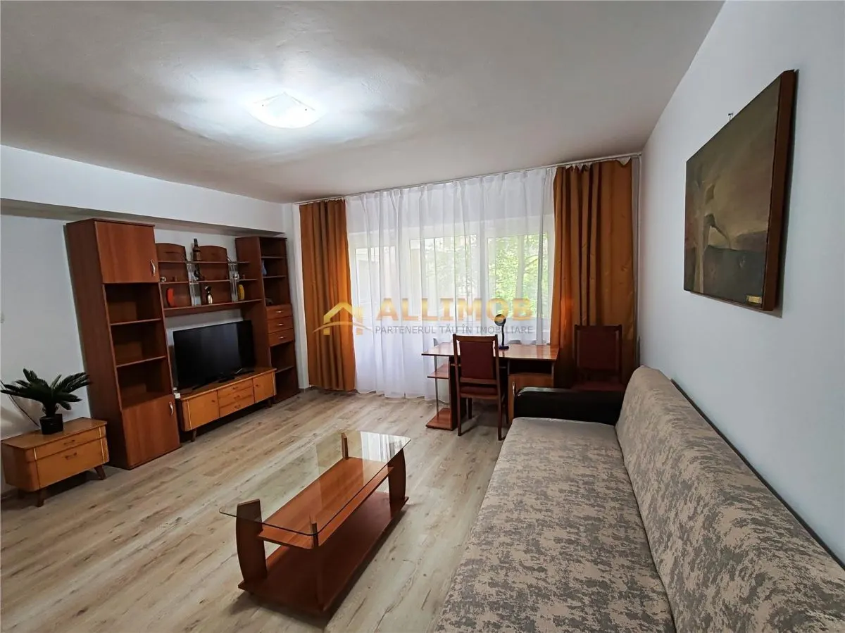 Apartament 2 camere in Ploiesti, zona Democratiei - foto 1