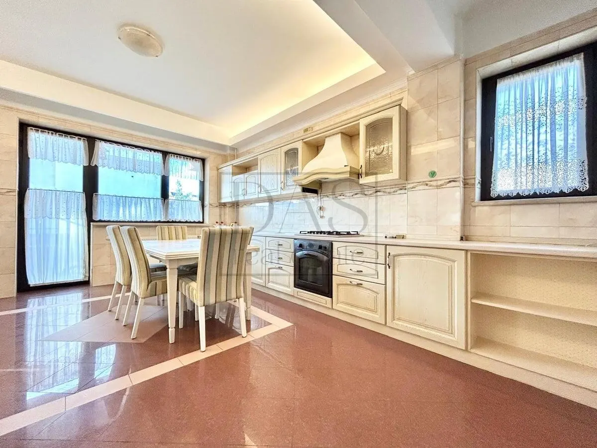4 Camere | Herastrau - Cartierul Francez | Strada privata cu bariera - foto 5