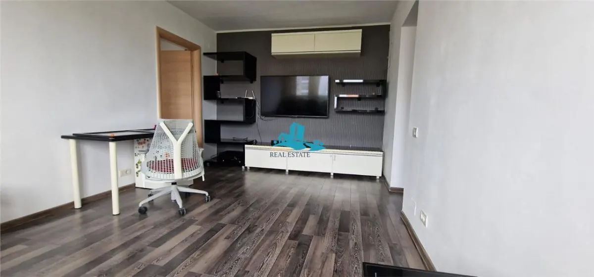 Inchiriere apartament 3 camere, 30m de Metrou Dristor, renovat - foto 1