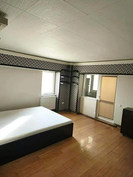 Apartament  de inchiriat cu o camera Pacurari - foto 2