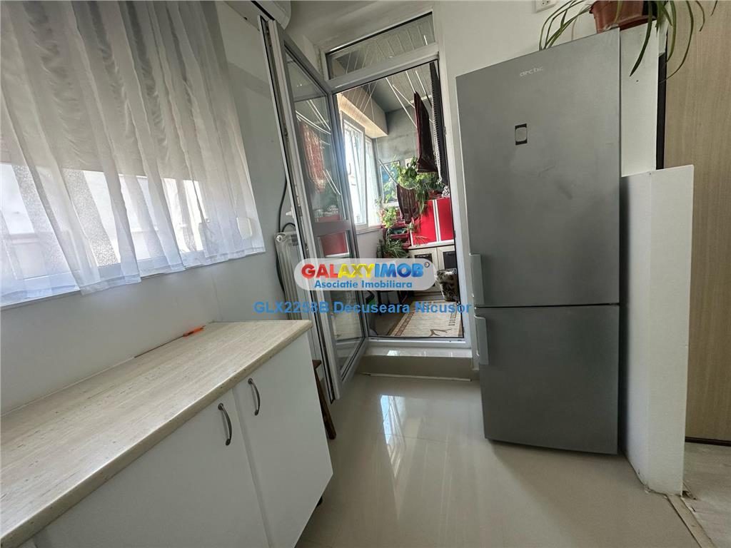 Apartament 2 camere, mobilat, utilat in Militari Residence 300 euro - foto 6