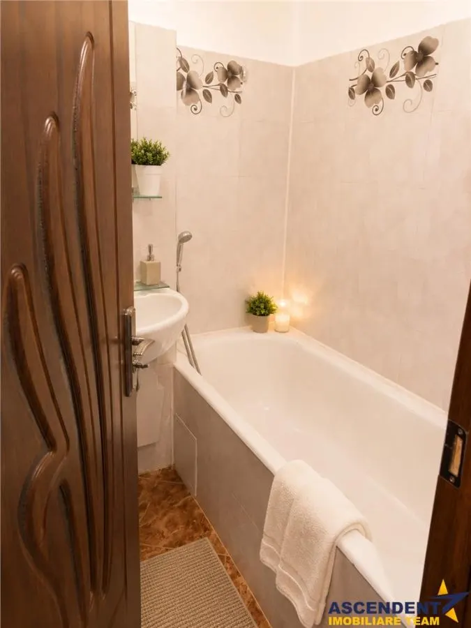 Garsoniera etaj1, personalizabila, balcon mare, Racadau, Brasov - foto 3