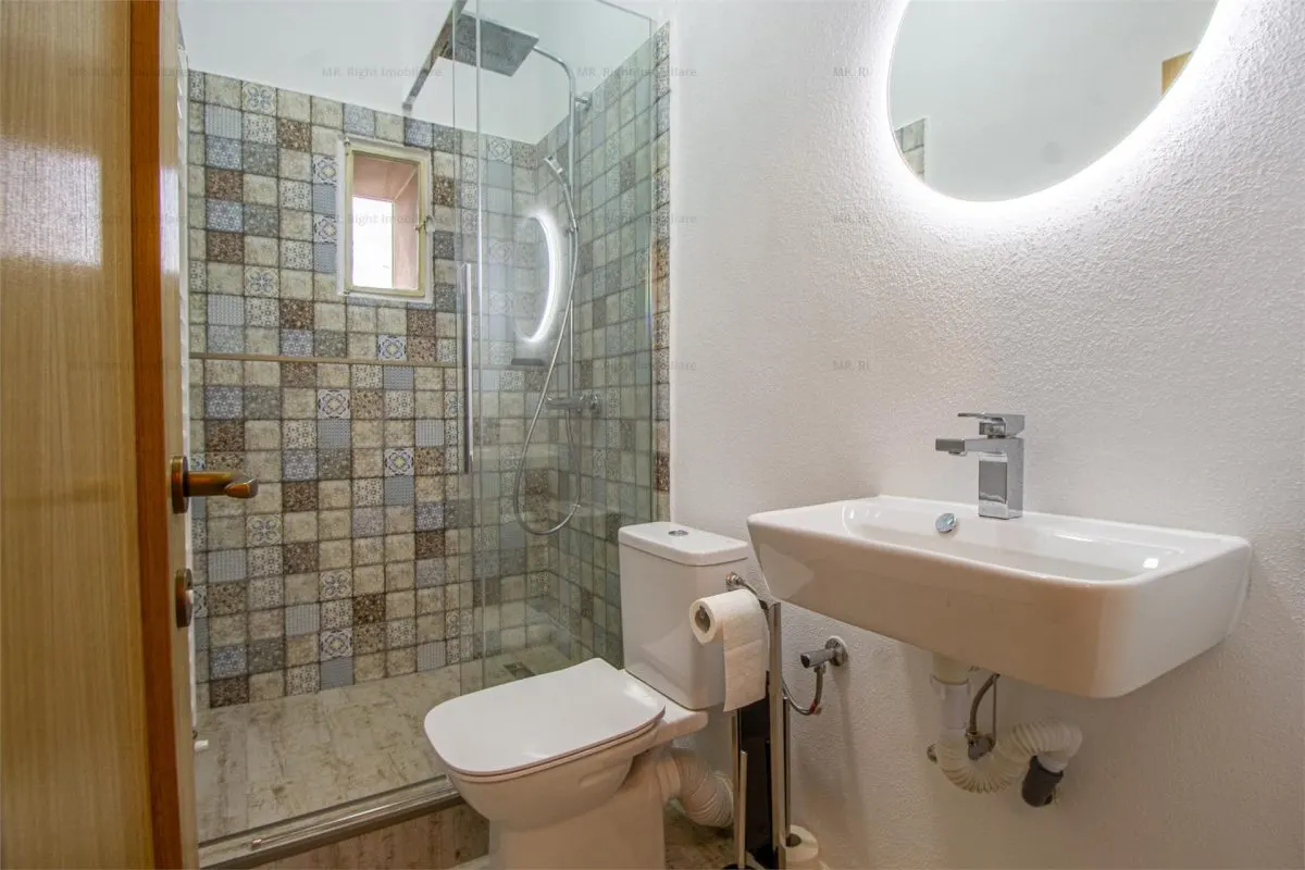 3 CAMERE ULTRACENTRAL | PARCARE SI GRADINA PROPRIE | TERASA INTERIOARA - foto 9