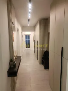 Grand Kristal ~ Apartament 3 camere decomandat - foto 6
