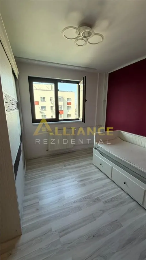 2 CAMERE - RESITA -bloc reabilitat - foto 1