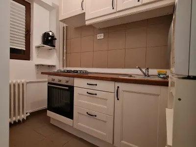 Garsoniera Mobilata si Utilata | Iancului | Metrou 7 Min | Sector 2Inchiriez garsoniera complet utilata si mobilata, pregatita pentru mutare imediata. - Bucuresti