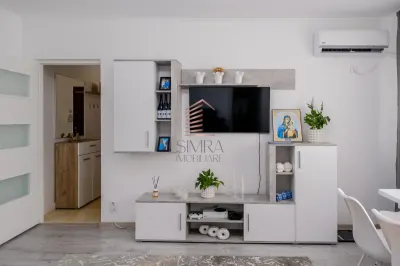 Apartament 2 camere renovat complet zona Rogerius - foto 3